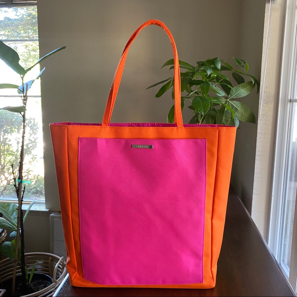 CLINIQUE BAG